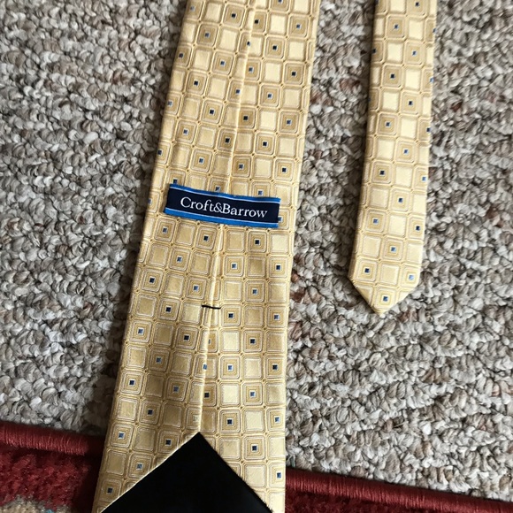 Yellow and blue men’s necktie - Picture 3 of 4
